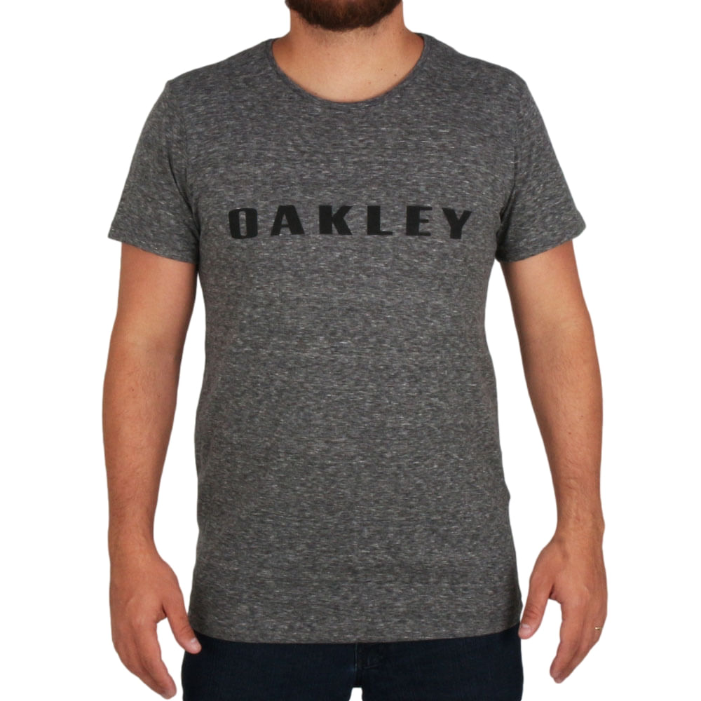 Camiseta Oakley Back To Skull Preta - Faz a Boa!