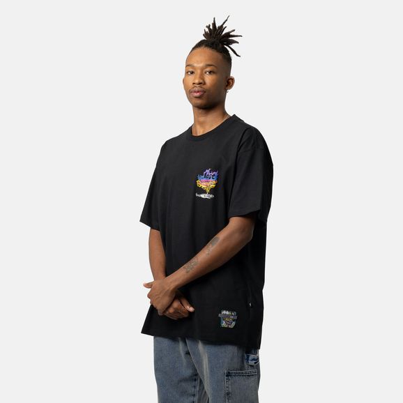 image-17f83ece31784b65b2292d37529aaa92